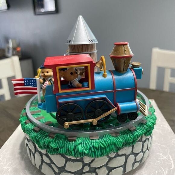 House of Lloyd Wind up musical Train/Teddy Bear Music box 1994 - Picture 4 of 11